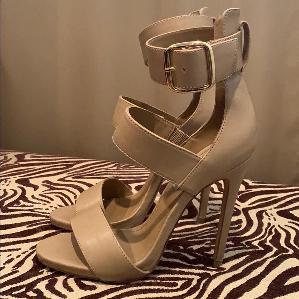 Steve Madden Mysterii Ankle Strap Heel